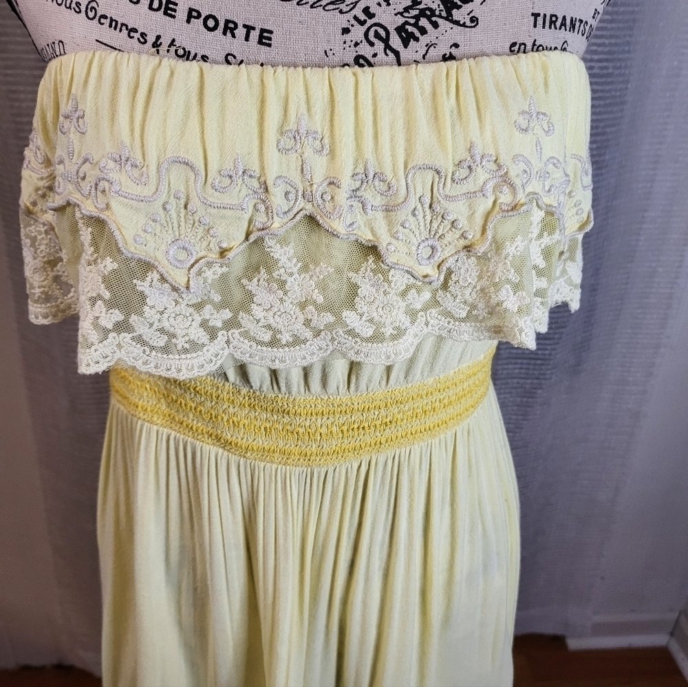 Hot & Delicious Yellow Crochet Lace Strapless Sundress Juniors Medium - Picture 2 of 7